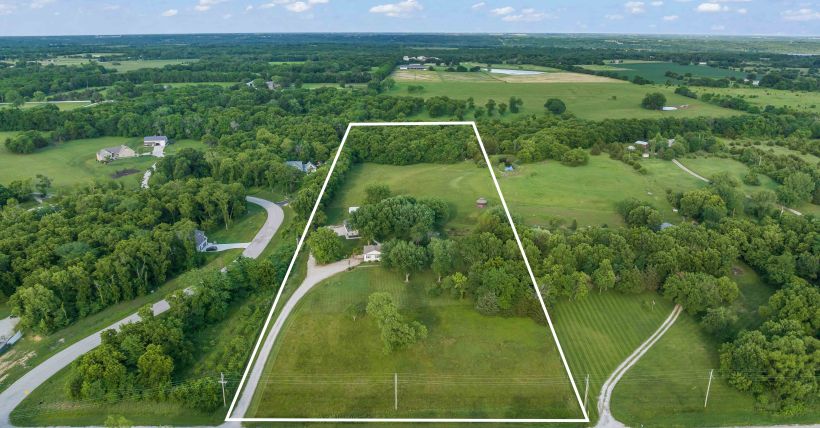 for-sale-22707-s-gardner-rd-spring-hill-ks-66083